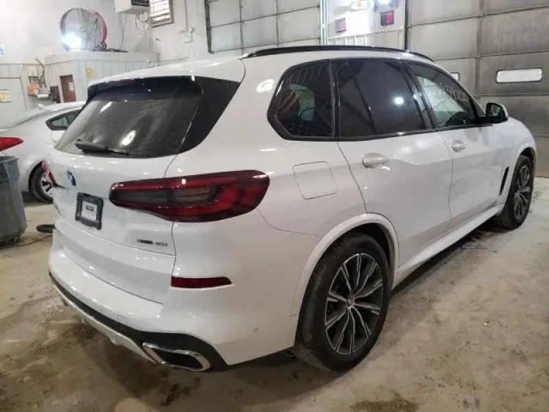 2021 BMW X5 с пробегом 14 194 км
