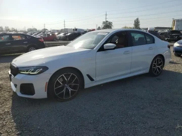 2022 BMW 5 серии с пробегом 44 933 км