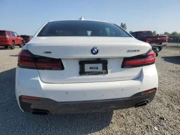 2022 BMW 5 серии с пробегом 44 933 км