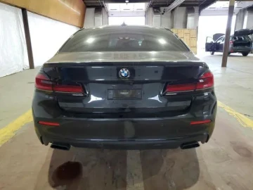 2021 BMW 5 серии с пробегом 76 812 км