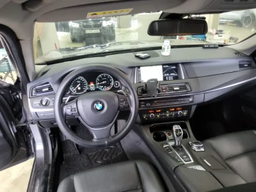 2015 BMW 5 серии с пробегом 151 300 км