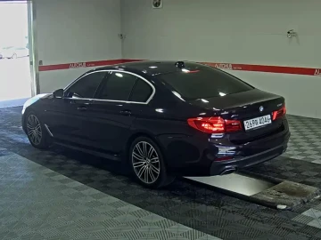 2020 BMW 5 серии с пробегом 48 569 км