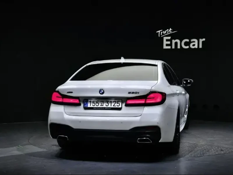 2022 BMW 5 серии с пробегом 64 544 км