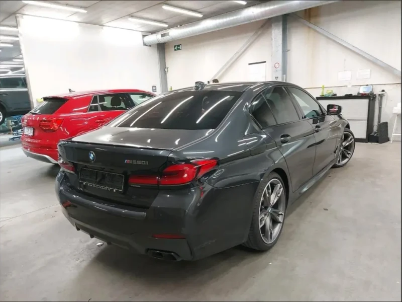 2021 BMW 5 серии с пробегом 64 867 км
