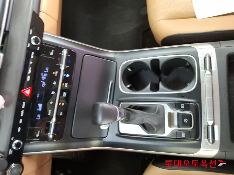 2020 Kia Carnival с пробегом 157 324 км