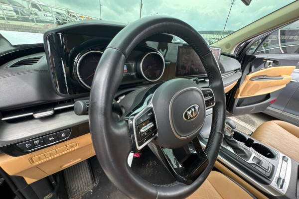 2021 Kia Carnival с пробегом 44 000 км