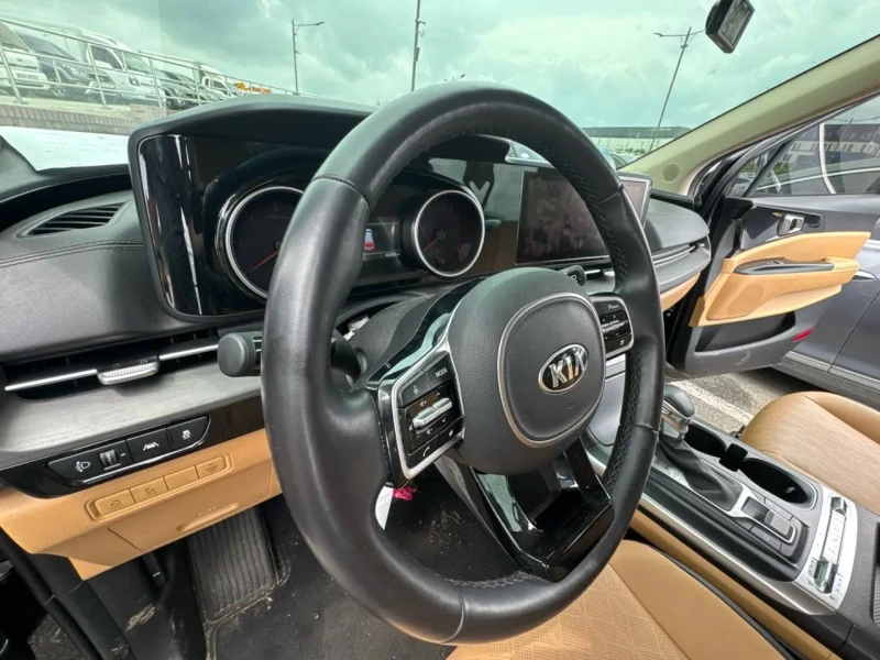 2021 Kia Carnival с пробегом 44 000 км