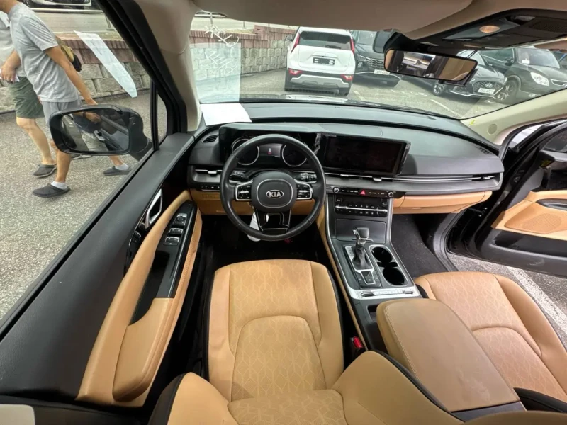 2021 Kia Carnival с пробегом 44 000 км