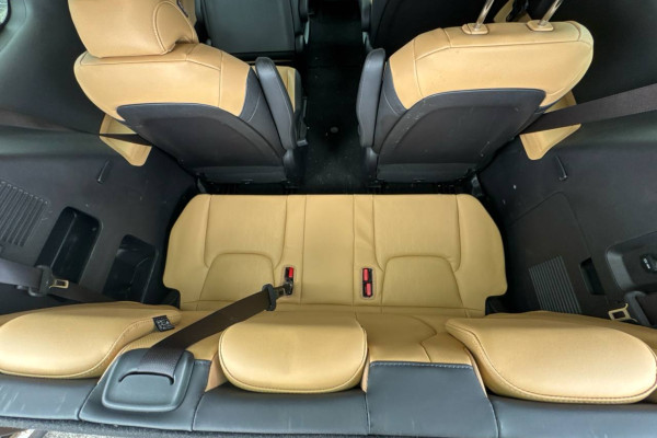 2021 Kia Carnival с пробегом 44 000 км