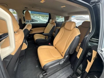 2021 Kia Carnival с пробегом 44 000 км