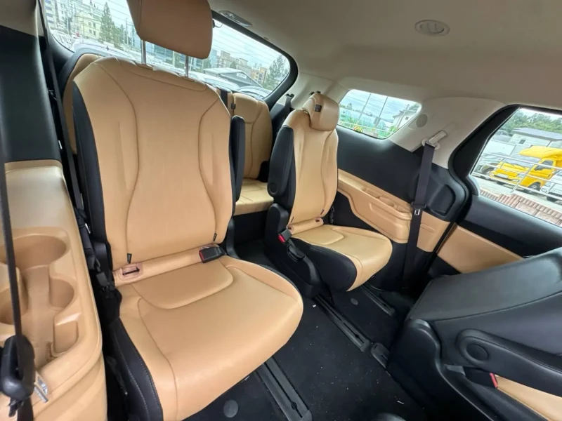 2021 Kia Carnival с пробегом 44 000 км
