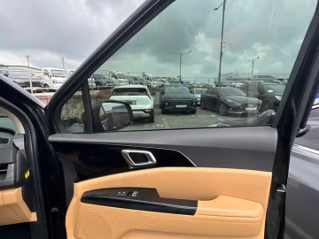 2021 Kia Carnival с пробегом 44 000 км