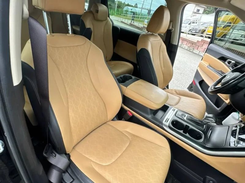 2021 Kia Carnival с пробегом 44 000 км