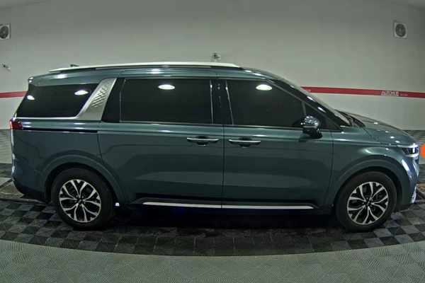 2020 Kia Carnival с пробегом 229 922 км