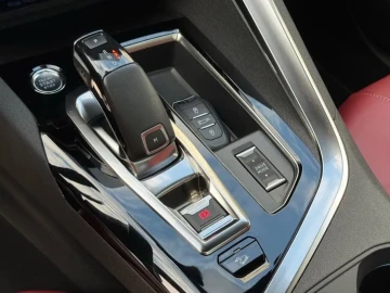2021 Peugeot 3008 с пробегом 171 500 км