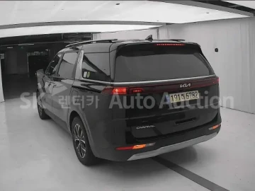 2022 Kia Carnival с пробегом 153 415 км