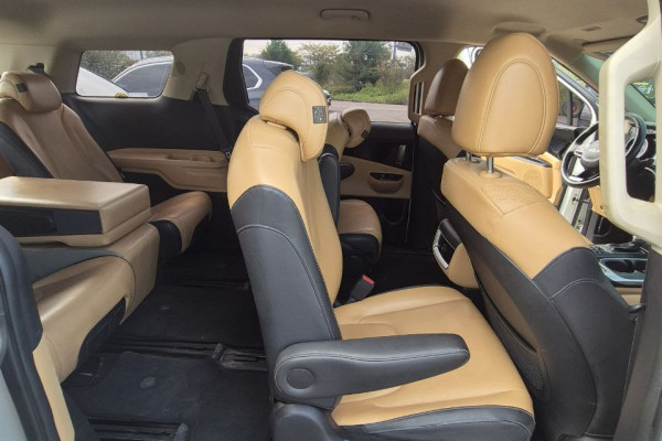 2021 Kia Carnival с пробегом 117 271 км