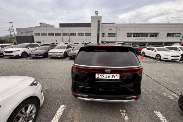 2021 Kia Carnival с пробегом 97 029 км