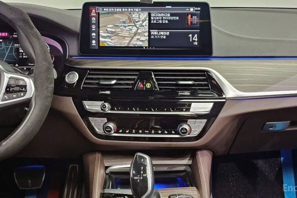 2021 BMW 5 серии с пробегом 118 649 км