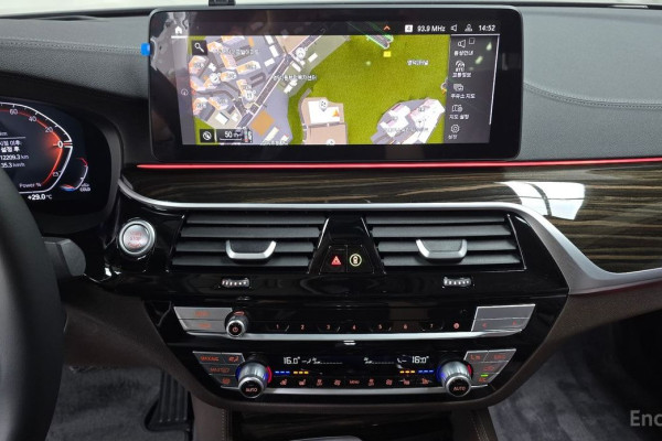 2022 BMW 5 серии с пробегом 51 859 км