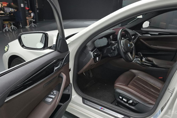 2021 BMW 5 серии с пробегом 82 752 км