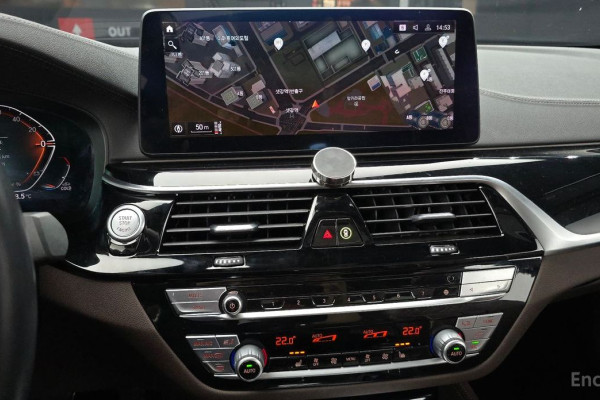2021 BMW 5 серии с пробегом 82 752 км