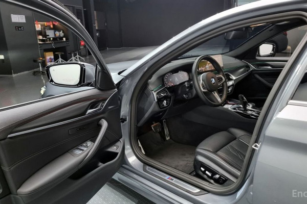 2023 BMW 5 серии с пробегом 19 994 км