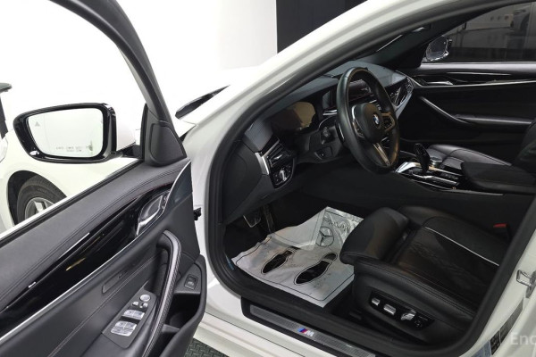 2020 BMW 5 серии с пробегом 45 387 км