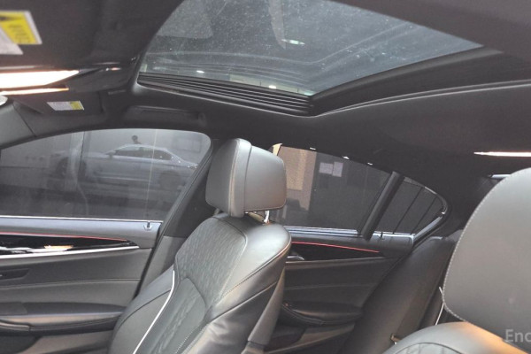 2020 BMW 5 серии с пробегом 45 387 км