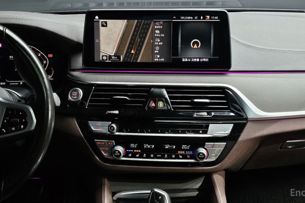 2022 BMW 5 серии с пробегом 42 911 км