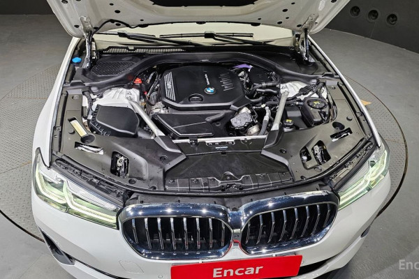 2021 BMW 5 серии с пробегом 66 564 км
