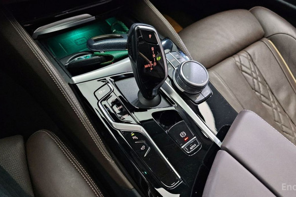 2021 BMW 5 серии с пробегом 66 564 км