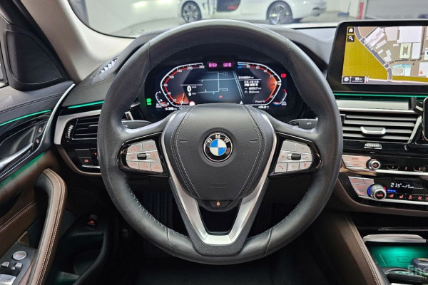 2021 BMW 5 серии с пробегом 66 564 км