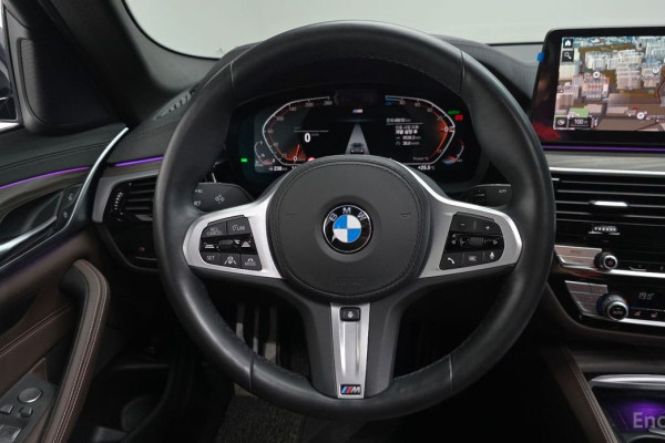 2021 BMW 5 серии с пробегом 48 610 км