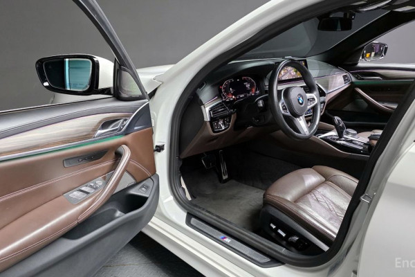 2020 BMW 5 серии с пробегом 57 299 км