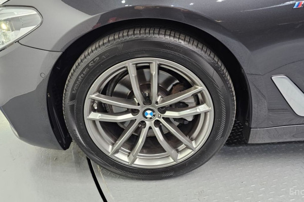 2020 BMW 5 серии с пробегом 111 383 км