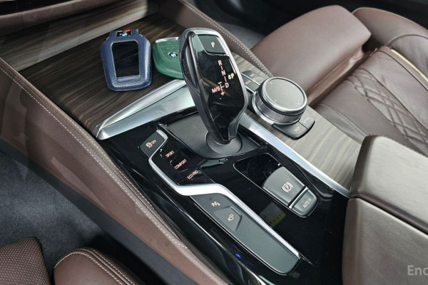 2020 BMW 5 серии с пробегом 111 383 км