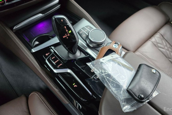 2023 BMW 5 серии с пробегом 66 812 км