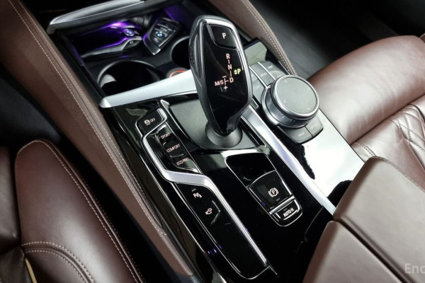 2021 BMW 5 серии с пробегом 106 584 км