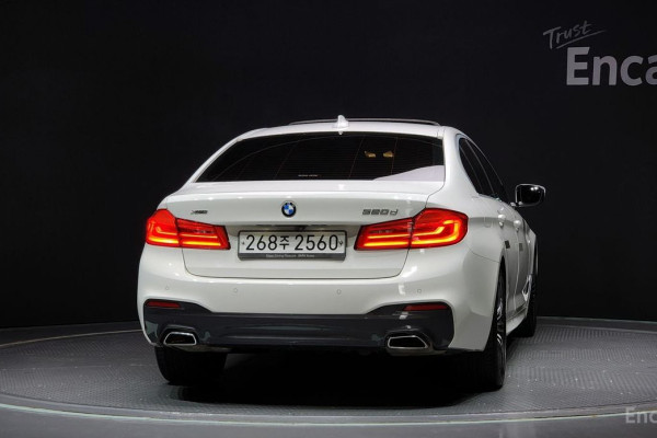 2020 BMW 5 серии с пробегом 48 971 км
