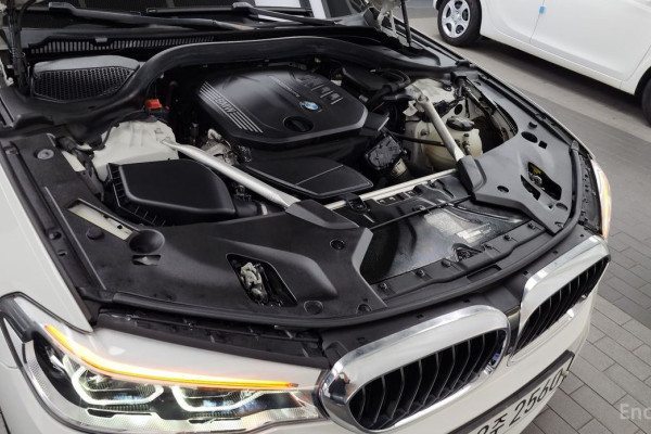 2020 BMW 5 серии с пробегом 48 971 км