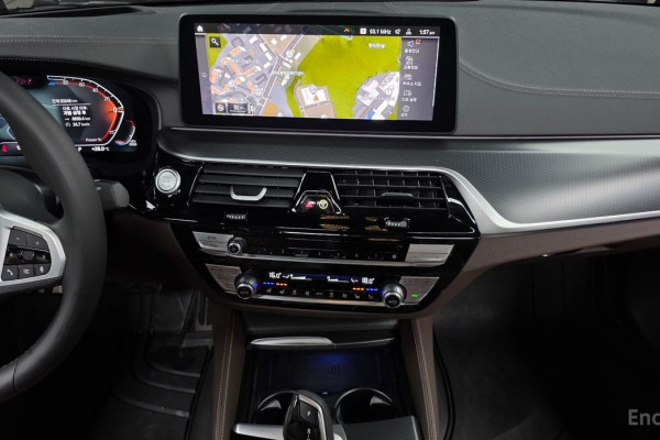 2023 BMW 5 серии с пробегом 20 248 км