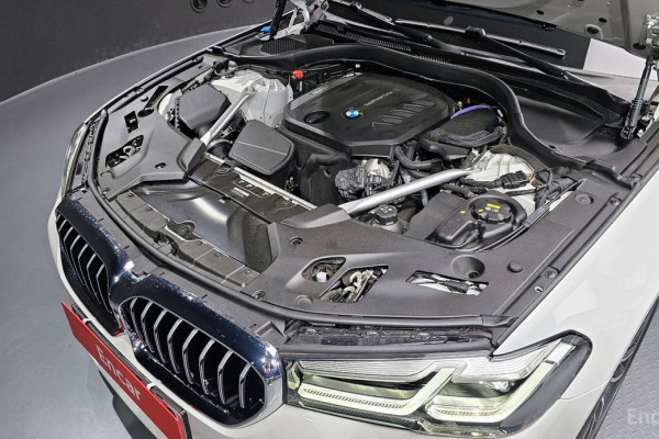 2023 BMW 5 серии с пробегом 23 966 км