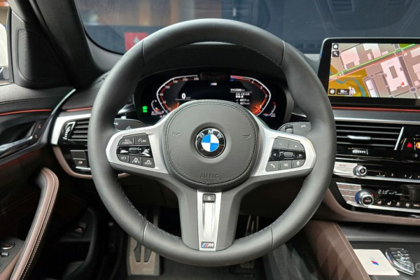 2023 BMW 5 серии с пробегом 23 966 км