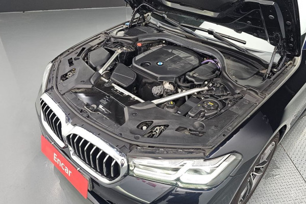 2021 BMW 5 серии с пробегом 36 667 км