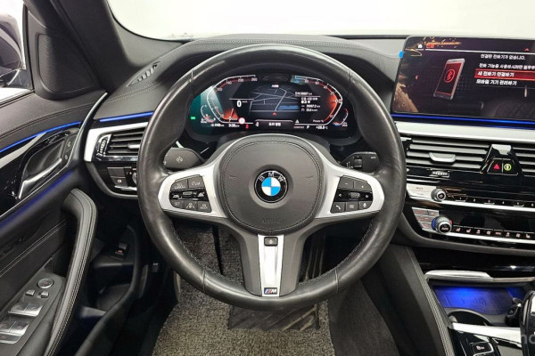 2021 BMW 5 серии с пробегом 36 667 км