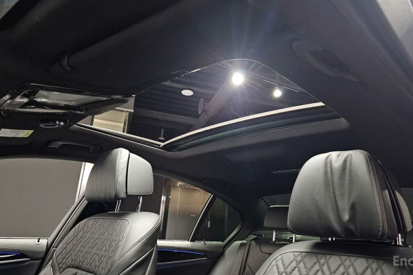 2021 BMW 5 серии с пробегом 36 667 км