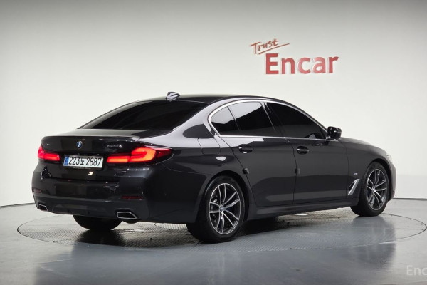 2023 BMW 5 серии с пробегом 48 431 км