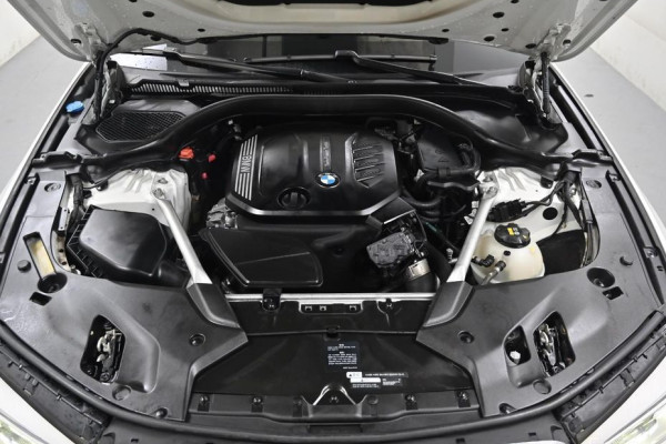 2020 BMW 5 серии с пробегом 105 023 км