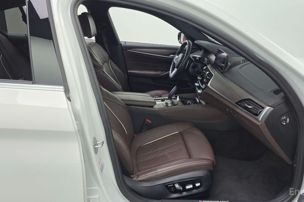 2020 BMW 5 серии с пробегом 105 023 км